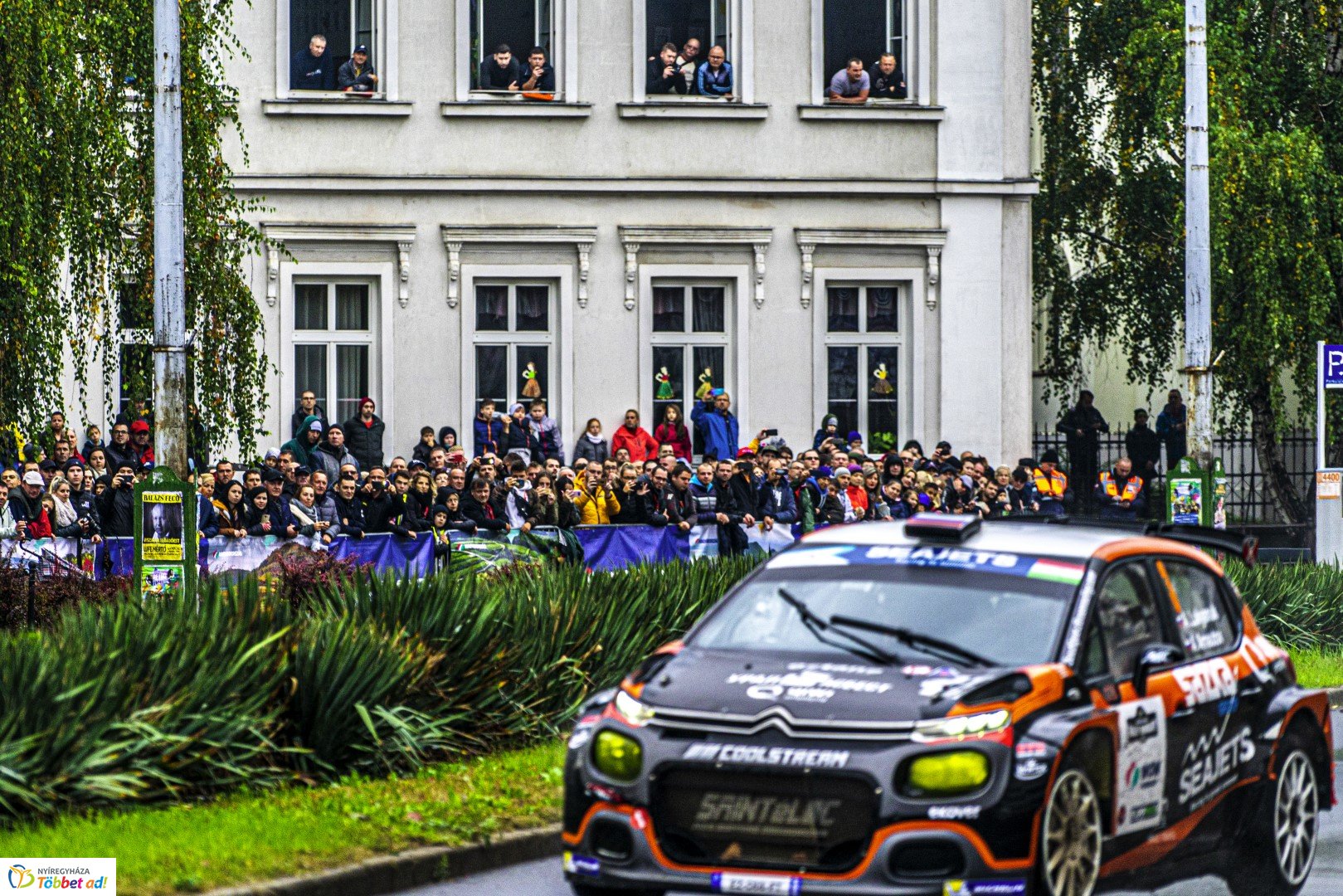 Benzingőz, gumicsikorgás... Ilyen volt a Nyíregyháza Rally EB