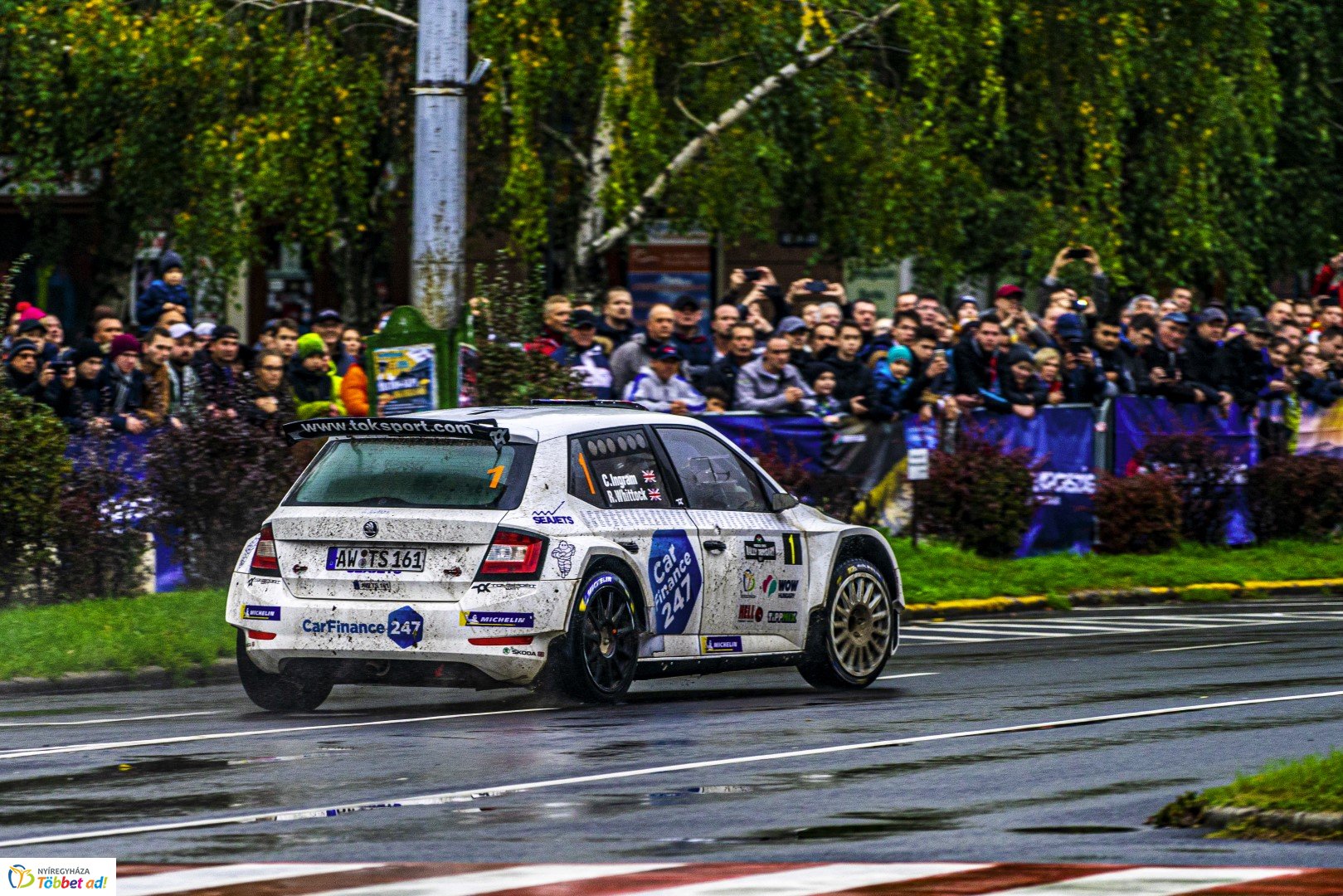Benzingőz, gumicsikorgás... Ilyen volt a Nyíregyháza Rally EB