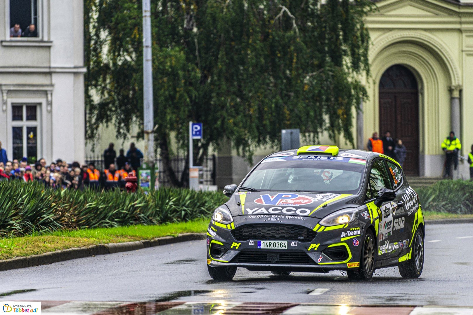 Benzingőz, gumicsikorgás... Ilyen volt a Nyíregyháza Rally EB