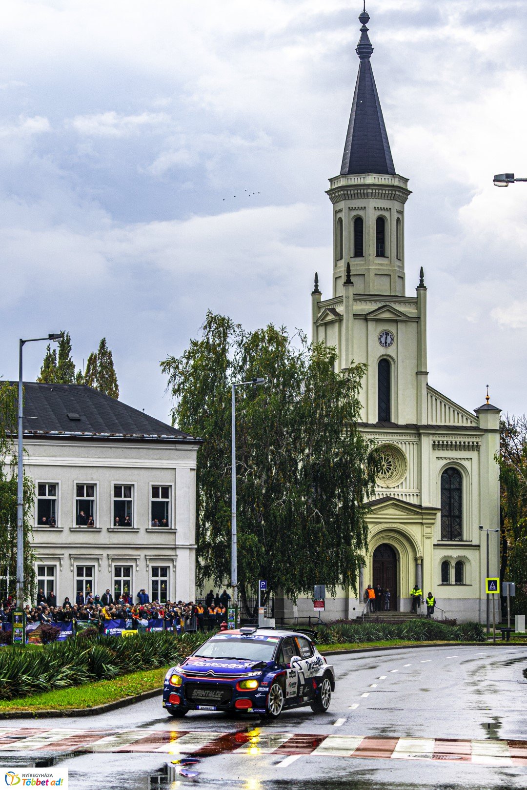 Benzingőz, gumicsikorgás... Ilyen volt a Nyíregyháza Rally EB
