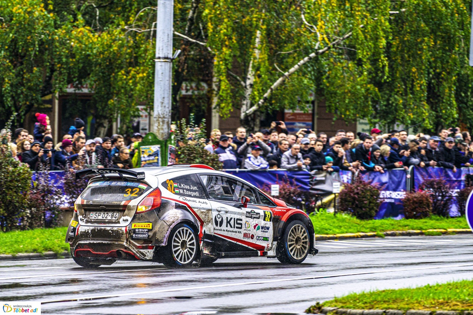 Benzingőz, gumicsikorgás... Ilyen volt a Nyíregyháza Rally EB