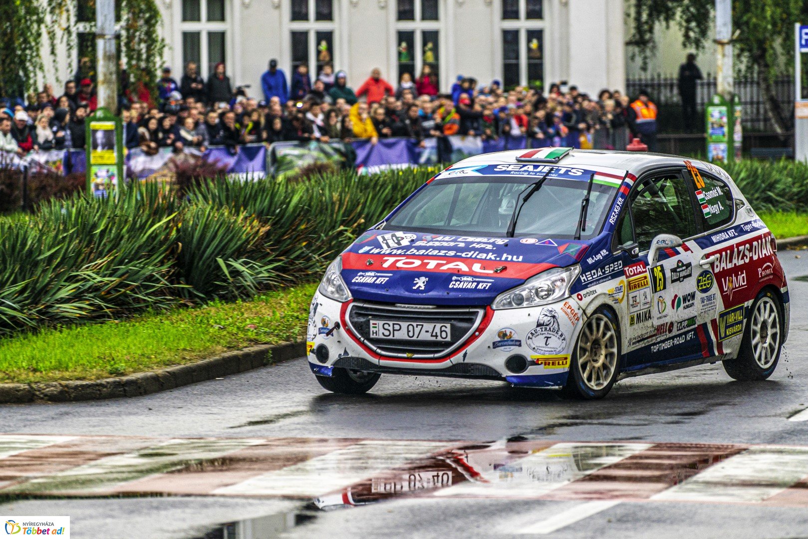 Benzingőz, gumicsikorgás... Ilyen volt a Nyíregyháza Rally EB