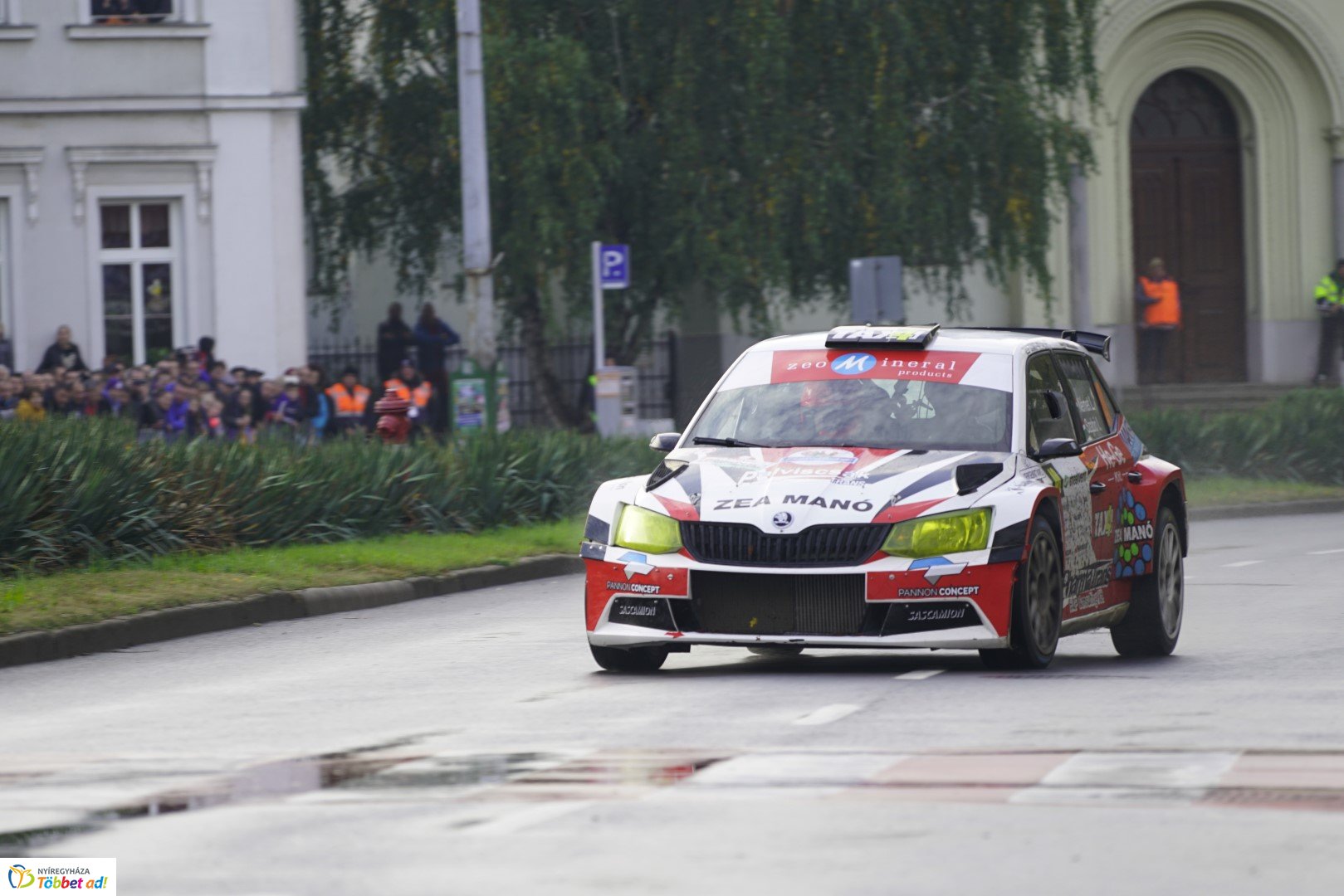 Benzingőz, gumicsikorgás... Ilyen volt a Nyíregyháza Rally EB