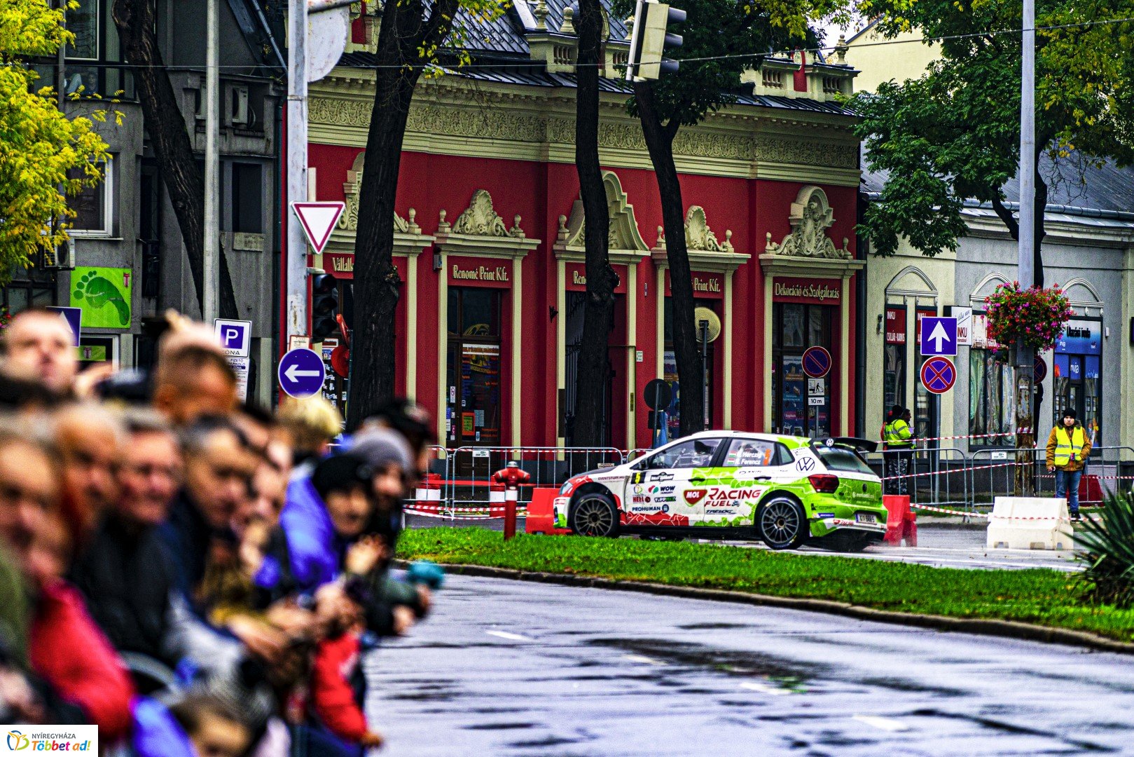 Benzingőz, gumicsikorgás... Ilyen volt a Nyíregyháza Rally EB