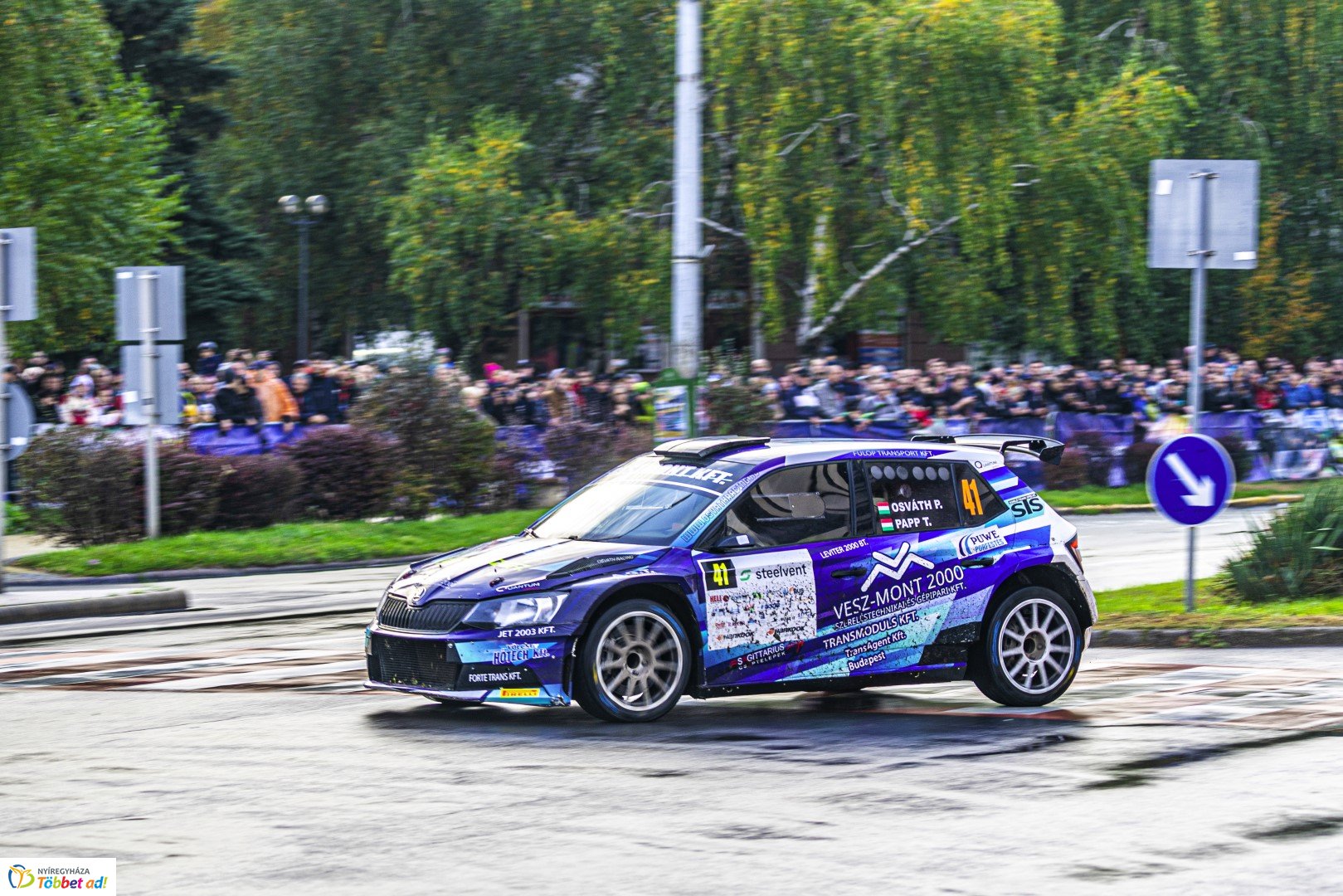 Benzingőz, gumicsikorgás... Ilyen volt a Nyíregyháza Rally EB