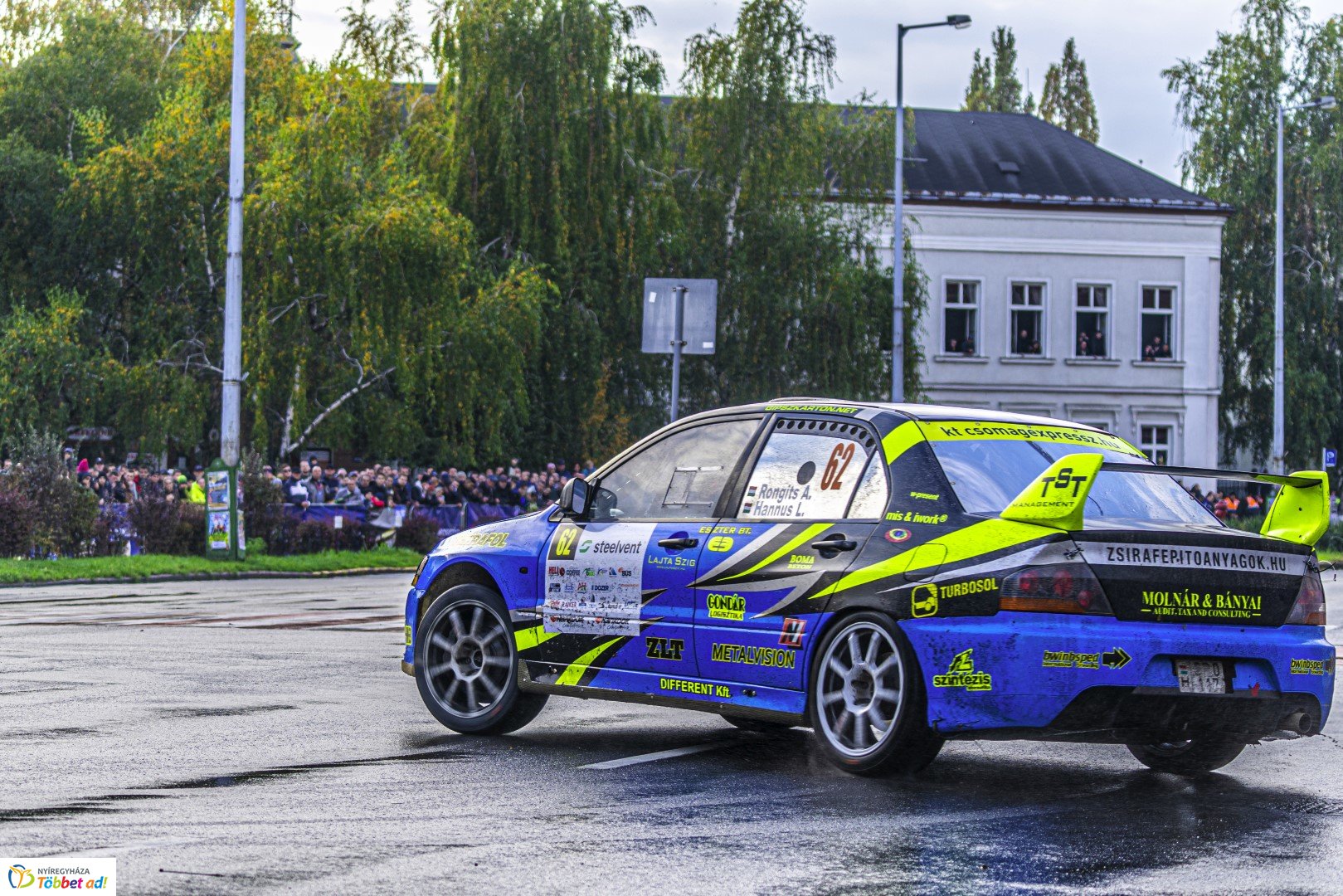Benzingőz, gumicsikorgás... Ilyen volt a Nyíregyháza Rally EB