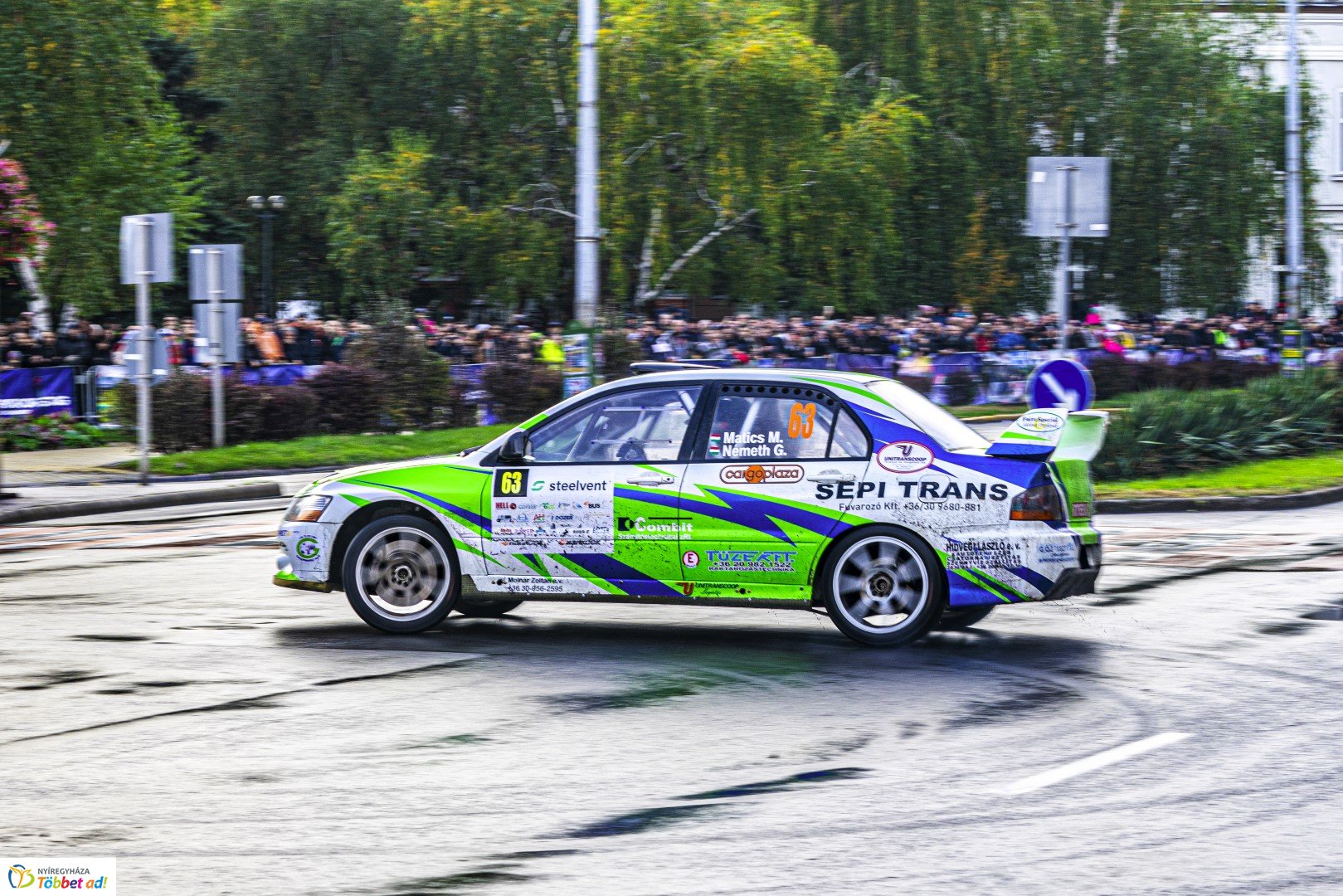 Benzingőz, gumicsikorgás... Ilyen volt a Nyíregyháza Rally EB