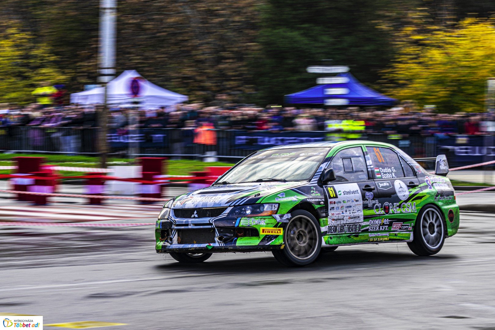 Benzingőz, gumicsikorgás... Ilyen volt a Nyíregyháza Rally EB
