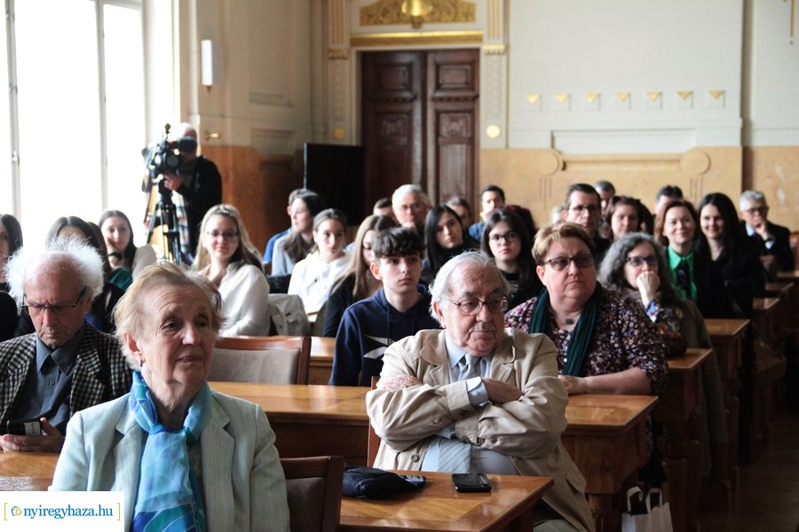 Bessenyei György Irodalmi Társaság ülése 20230424