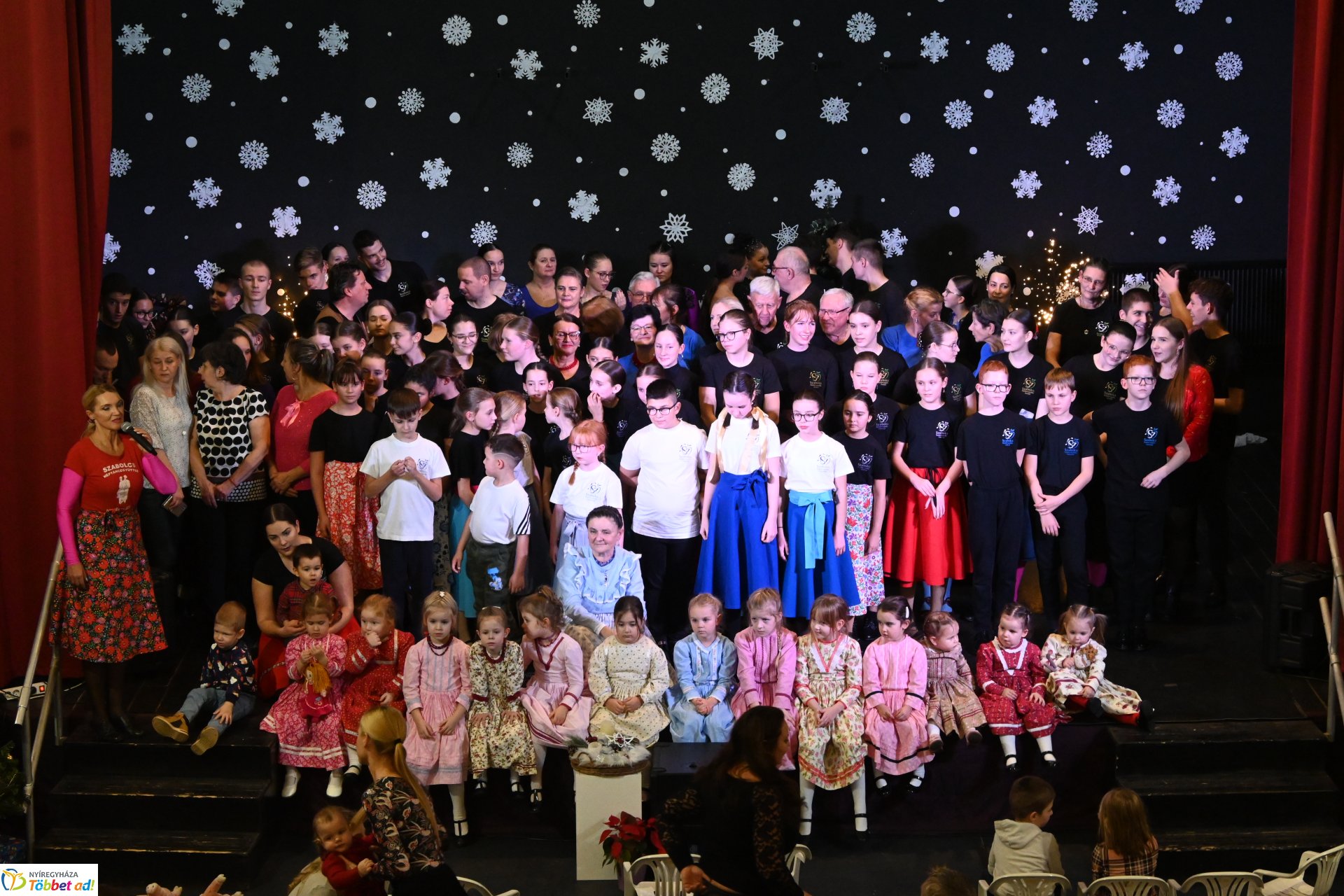 "Bethlehemi forgatag" - generációs karácsonyi ünnepség a Szabolcs Néptáncegyüttes szervezésében