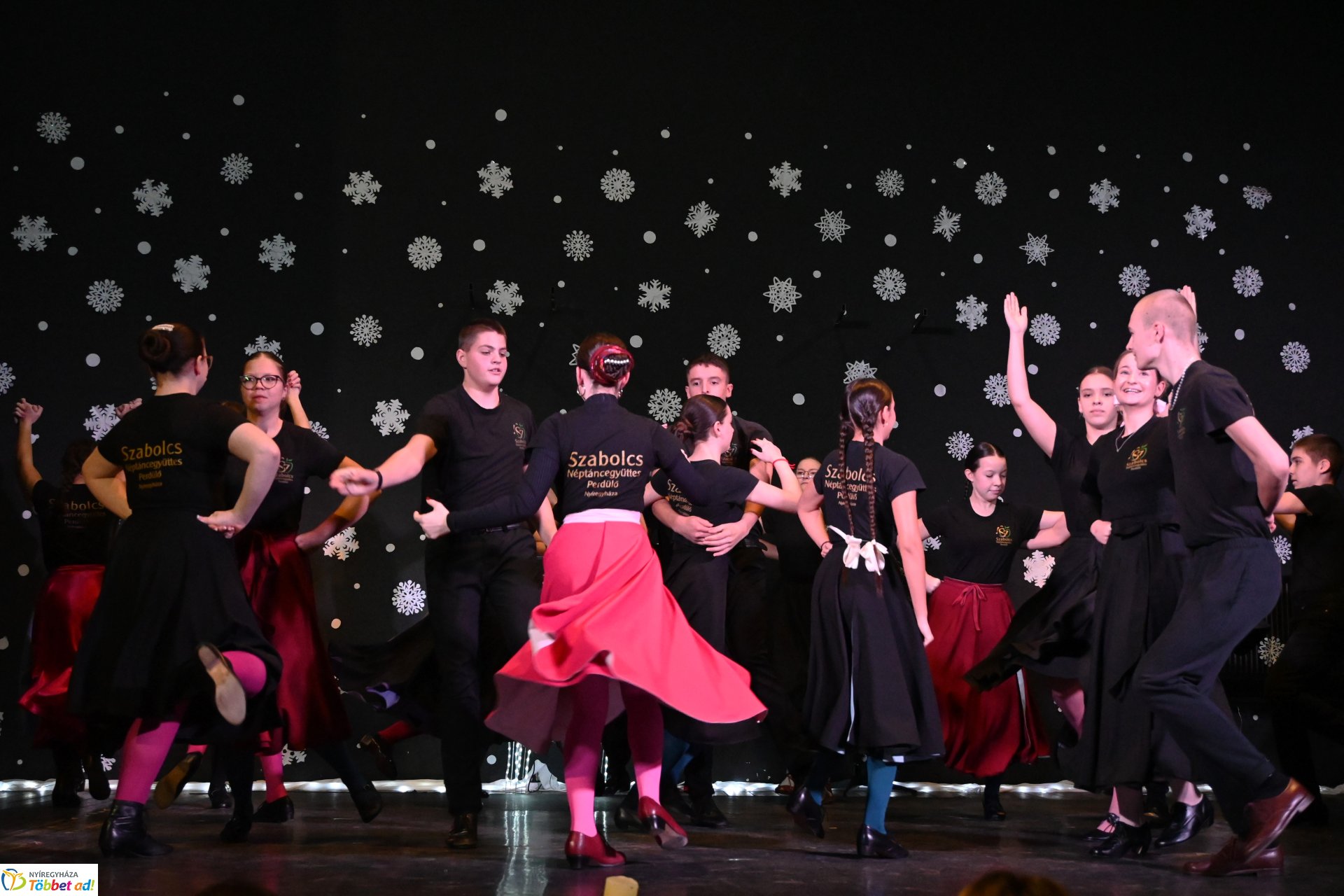 "Bethlehemi forgatag" - generációs karácsonyi ünnepség a Szabolcs Néptáncegyüttes szervezésében