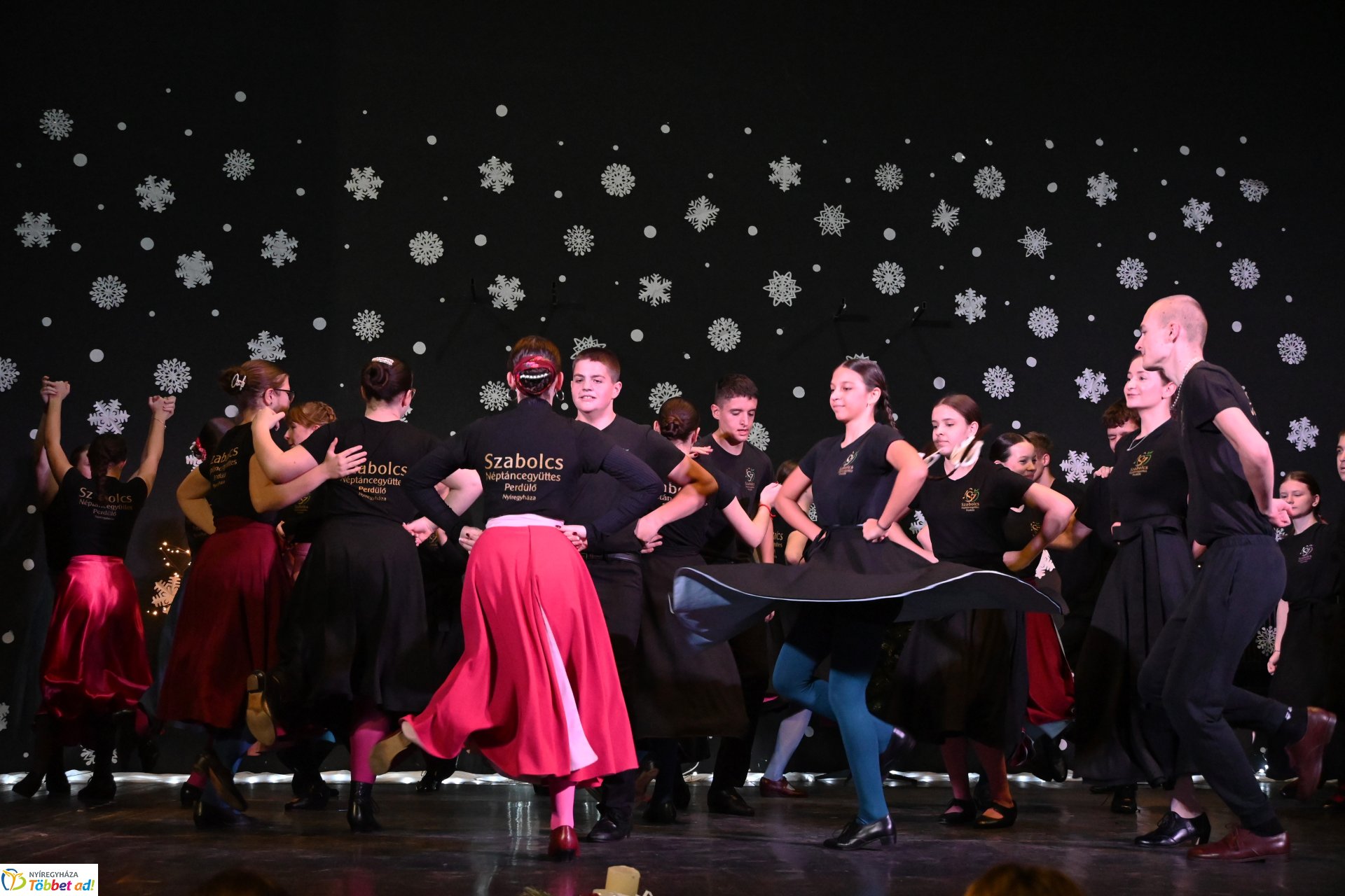 "Bethlehemi forgatag" - generációs karácsonyi ünnepség a Szabolcs Néptáncegyüttes szervezésében