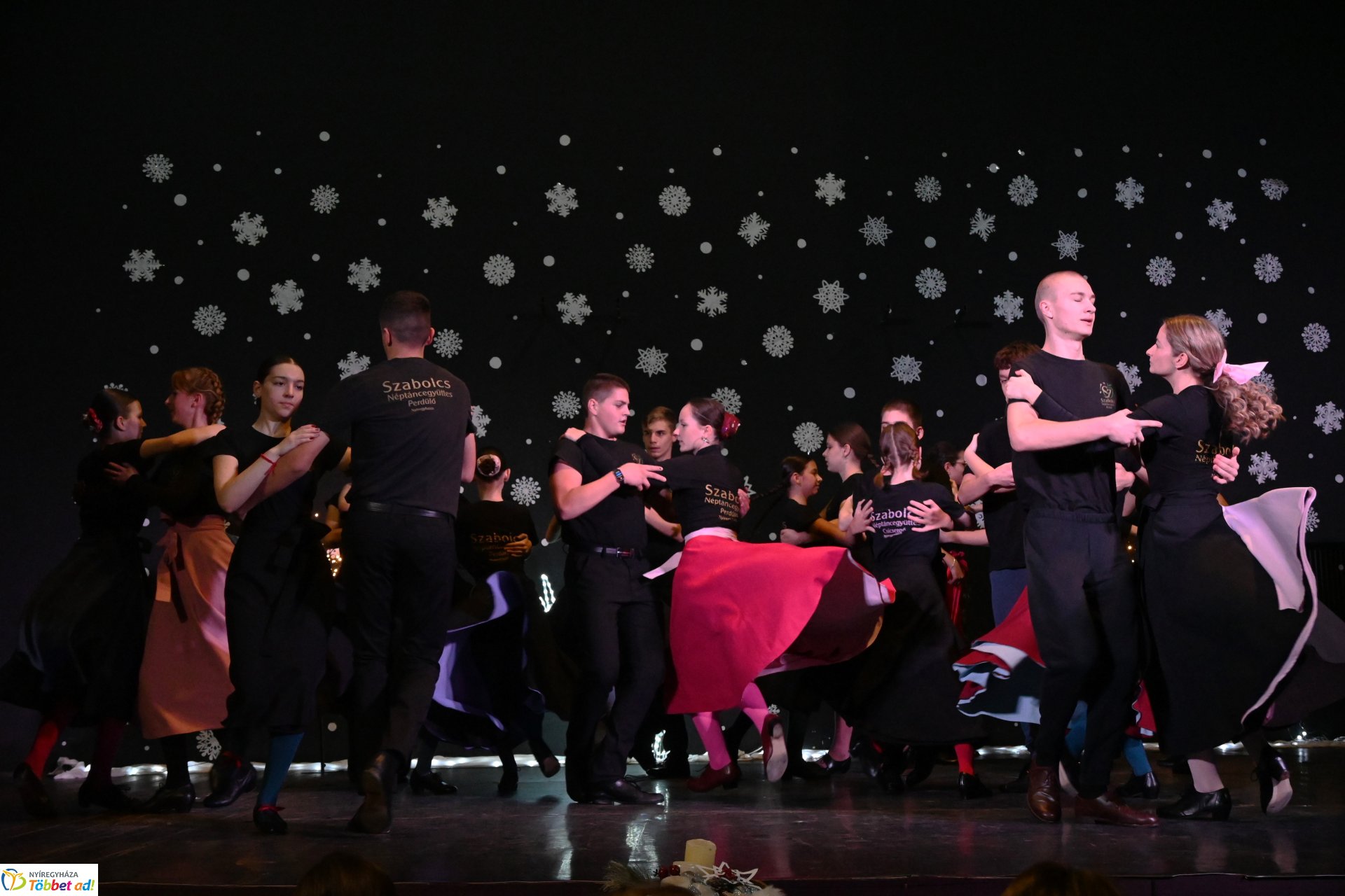 "Bethlehemi forgatag" - generációs karácsonyi ünnepség a Szabolcs Néptáncegyüttes szervezésében