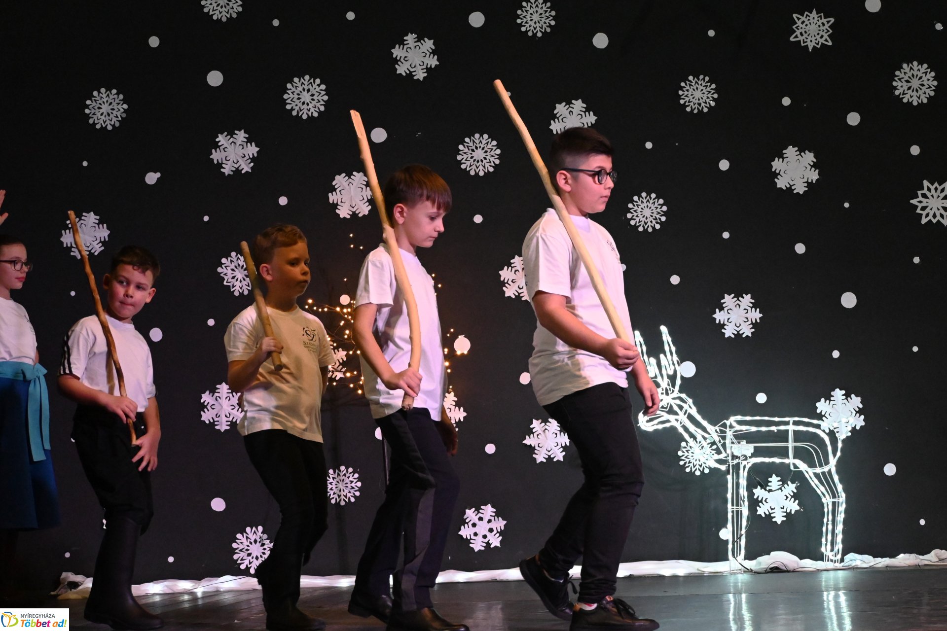 "Bethlehemi forgatag" - generációs karácsonyi ünnepség a Szabolcs Néptáncegyüttes szervezésében