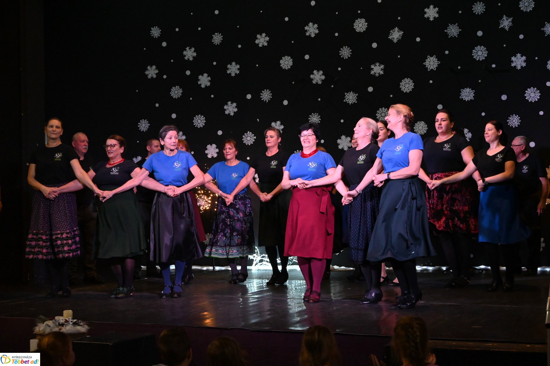 "Bethlehemi forgatag" - generációs karácsonyi ünnepség a Szabolcs Néptáncegyüttes szervezésében