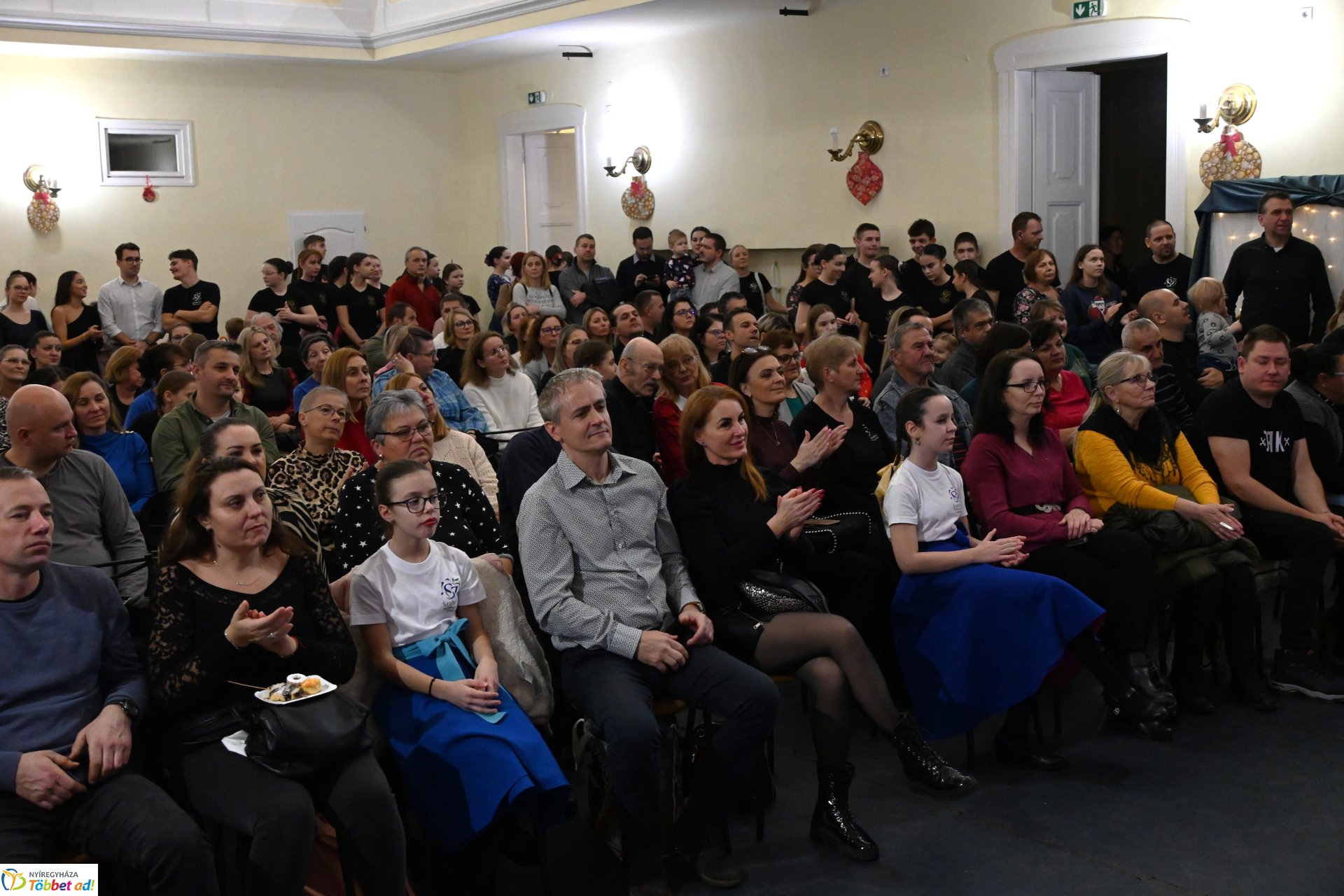 "Bethlehemi forgatag" - generációs karácsonyi ünnepség a Szabolcs Néptáncegyüttes szervezésében