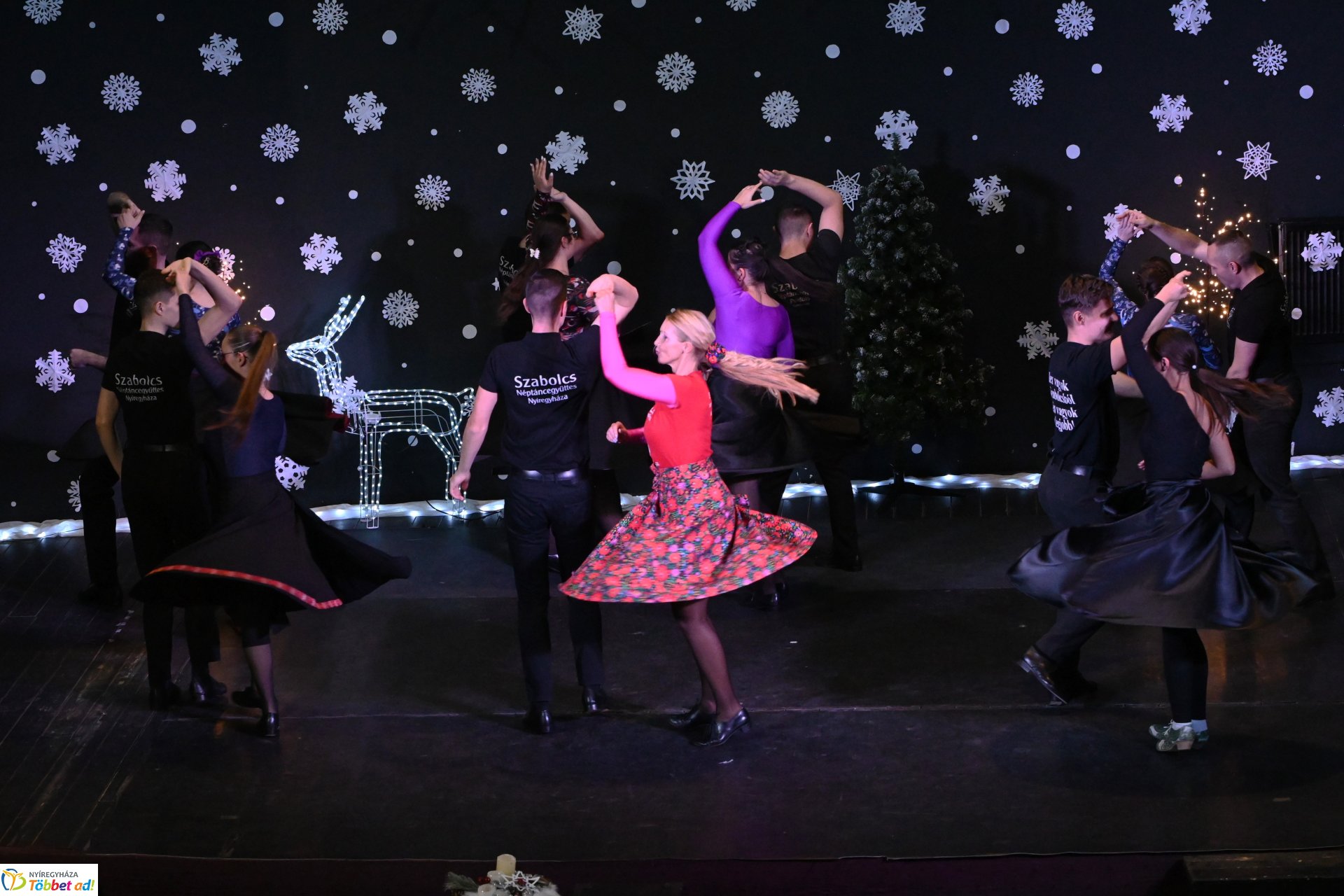 "Bethlehemi forgatag" - generációs karácsonyi ünnepség a Szabolcs Néptáncegyüttes szervezésében