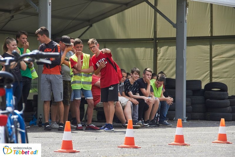 Bicaj Ricsaj Sóstón