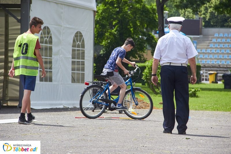 Bicaj Ricsaj Sóstón