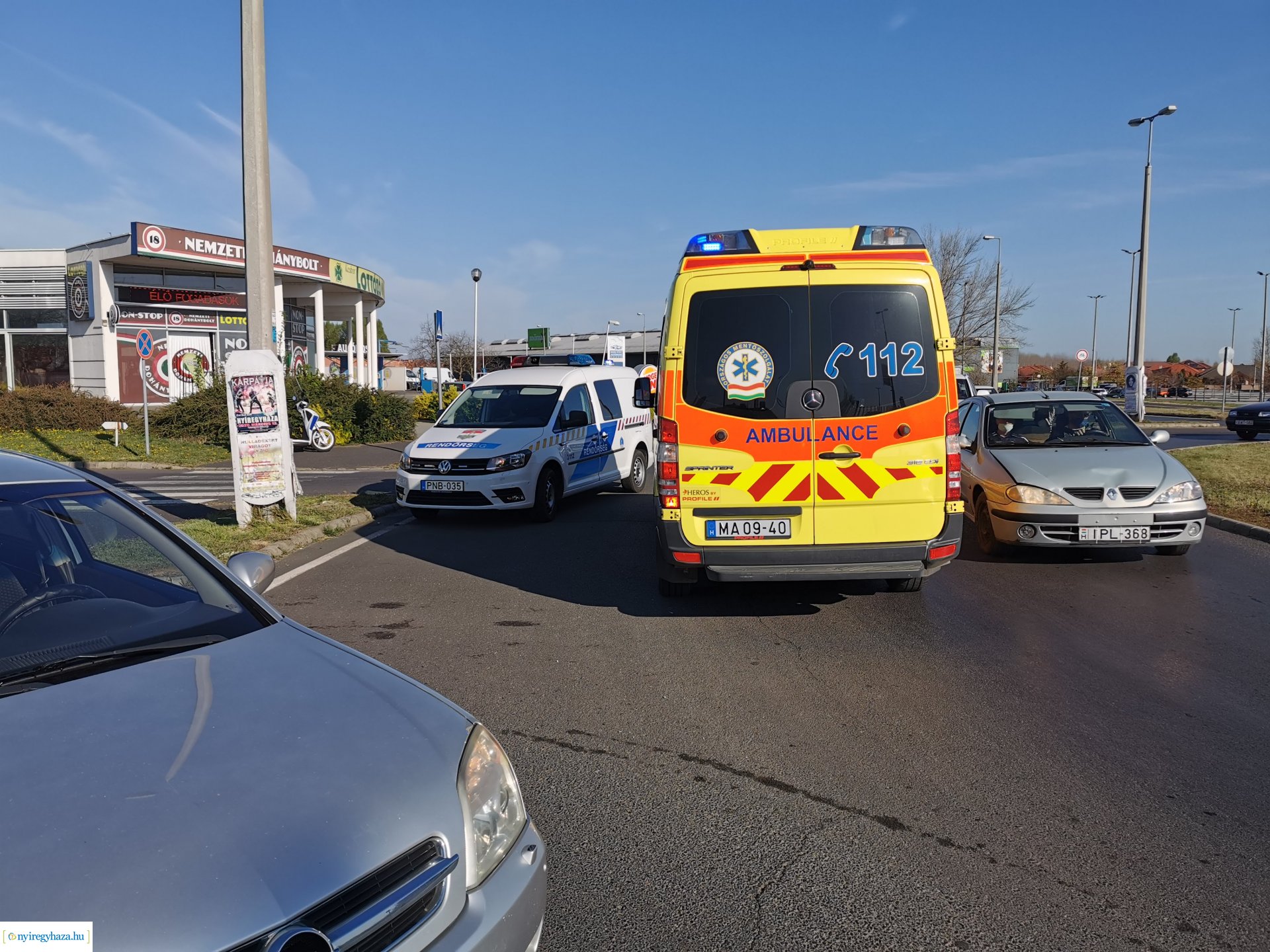 Biciklis és autós ütközött