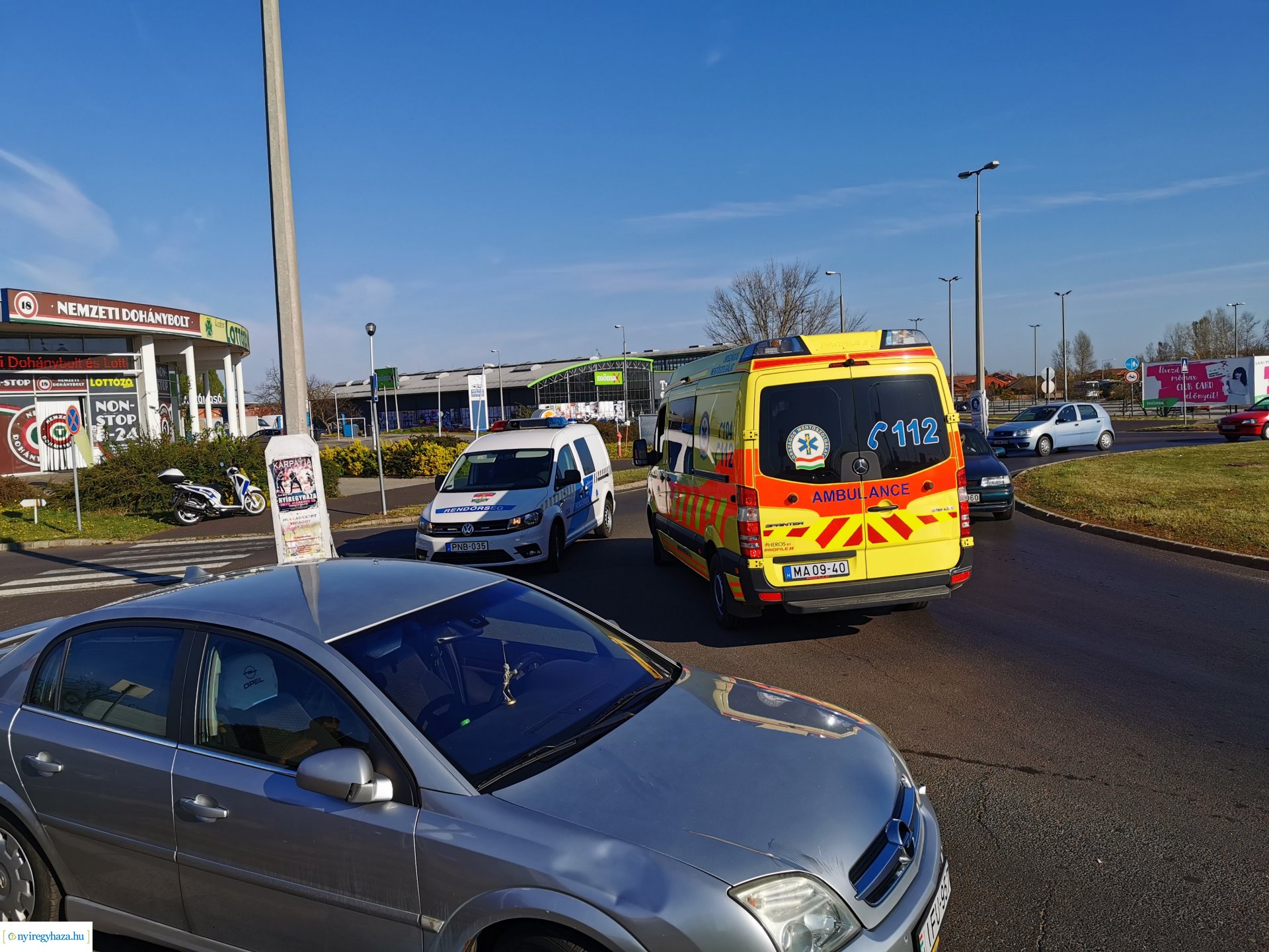 Biciklis és autós ütközött