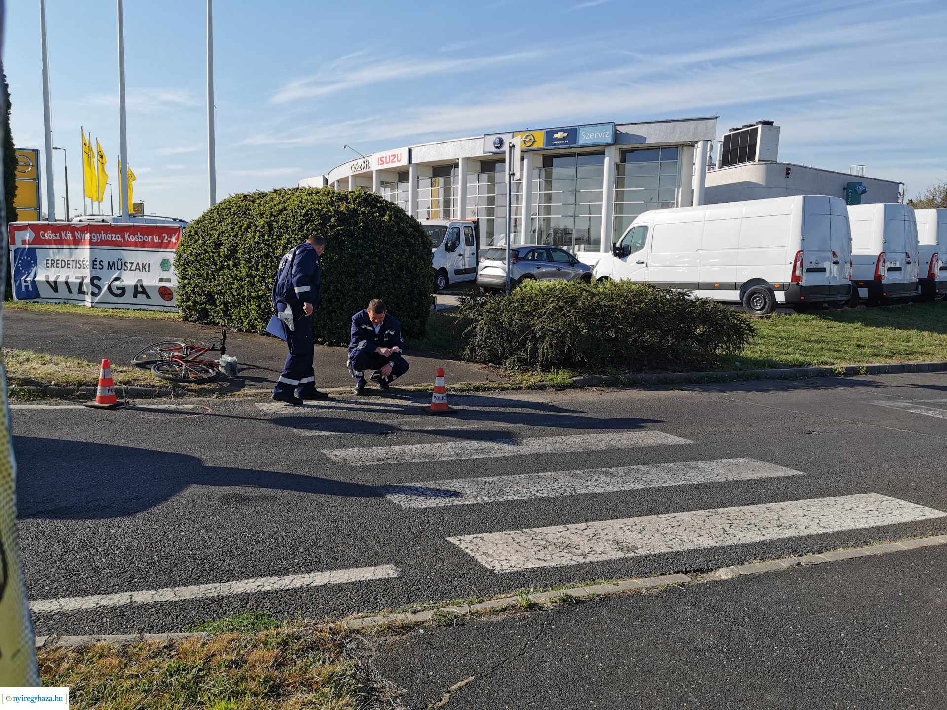 Biciklis és autós ütközött