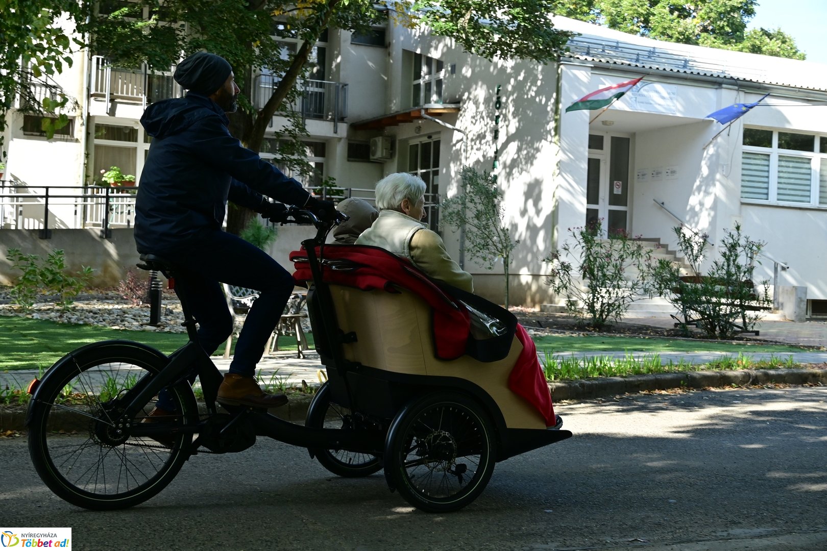 Biciklivel kortalanul Magyarország Sóstón 2025