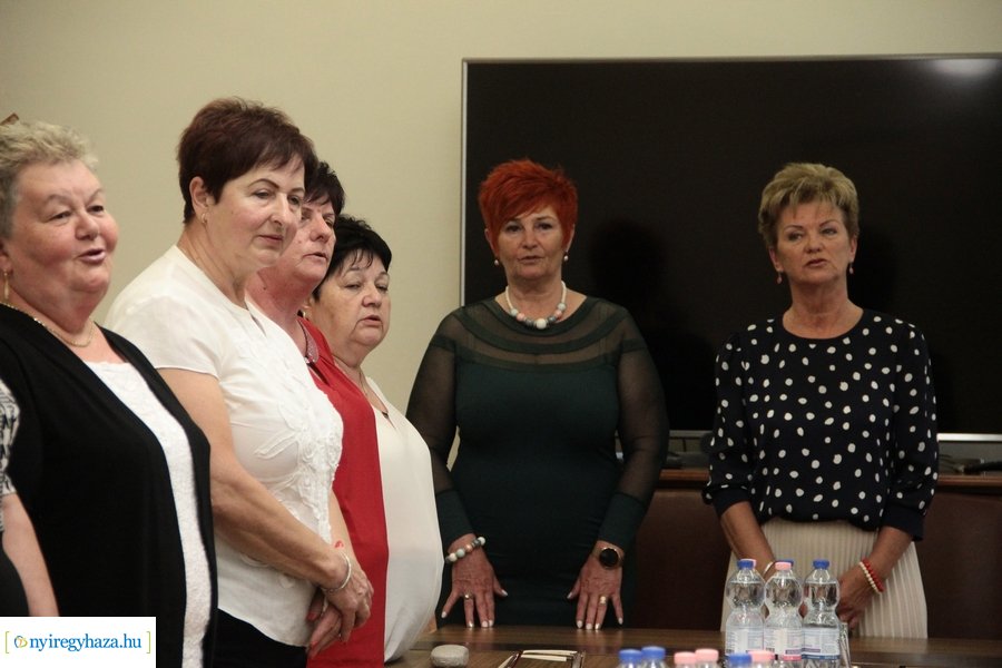 Bírósági ülnökök eskütétele