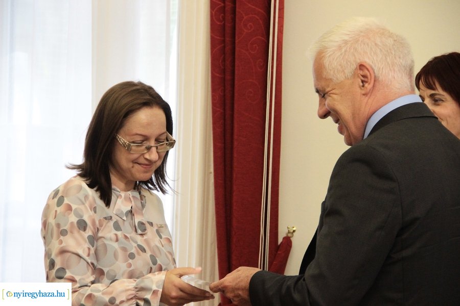 Bírósági ülnökök eskütétele