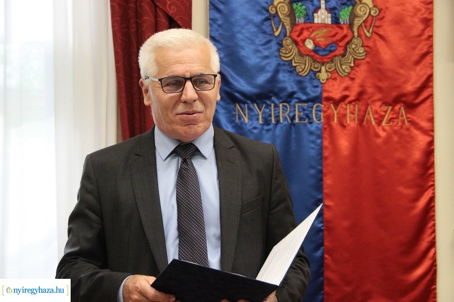 Bírósági ülnökök eskütétele