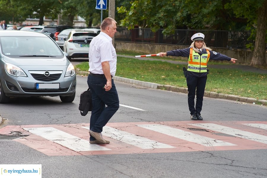 Biztonságban az iskoláig