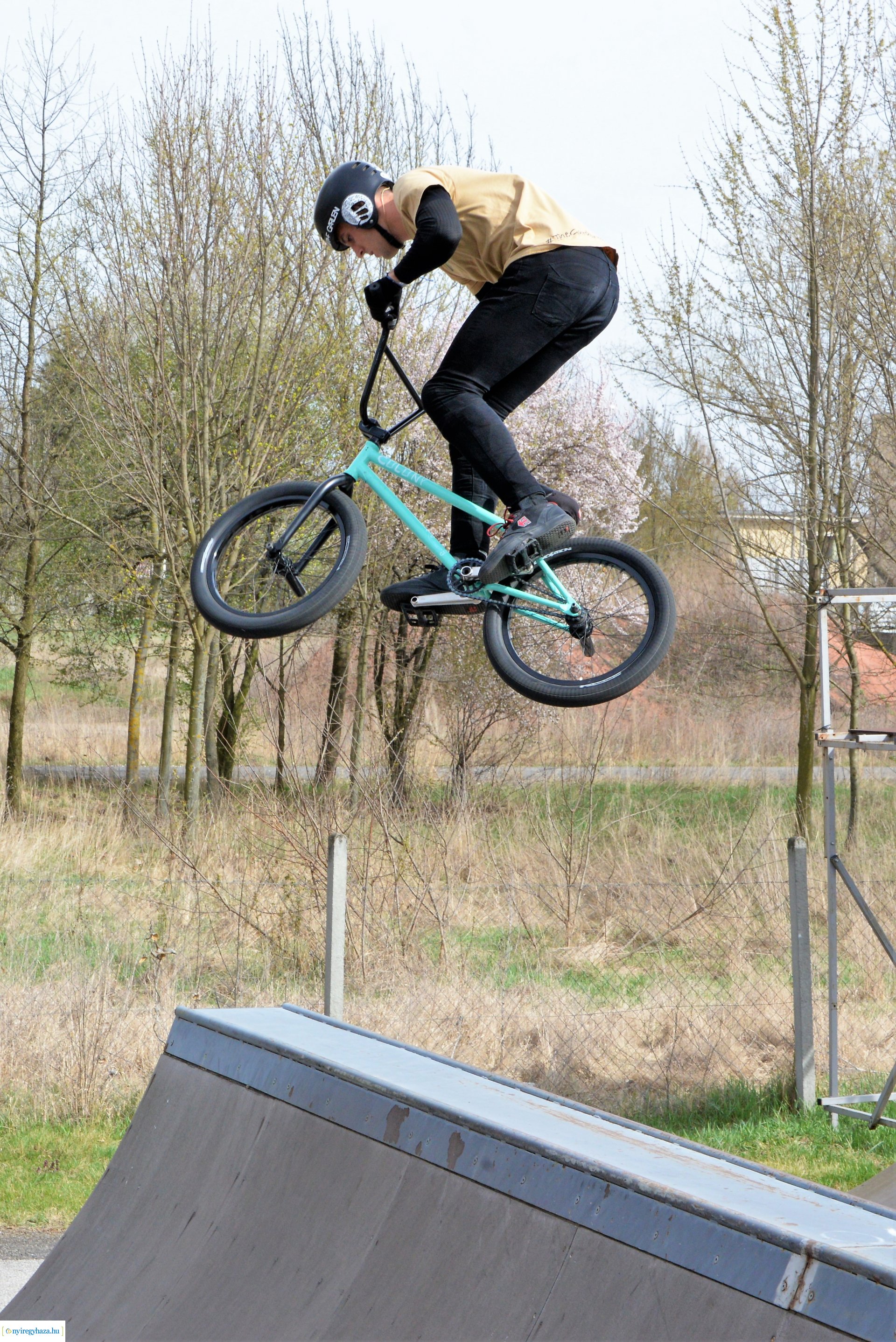 BMX bemutató a Kertvárosban
