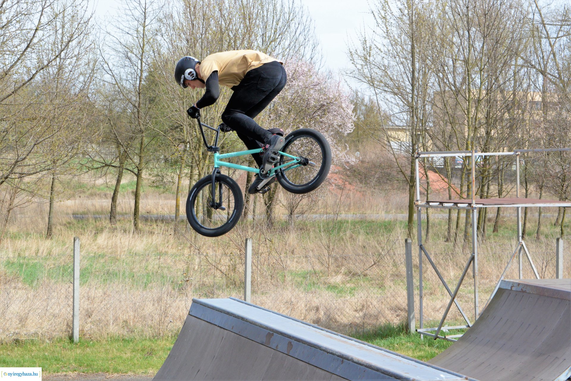 BMX bemutató a Kertvárosban