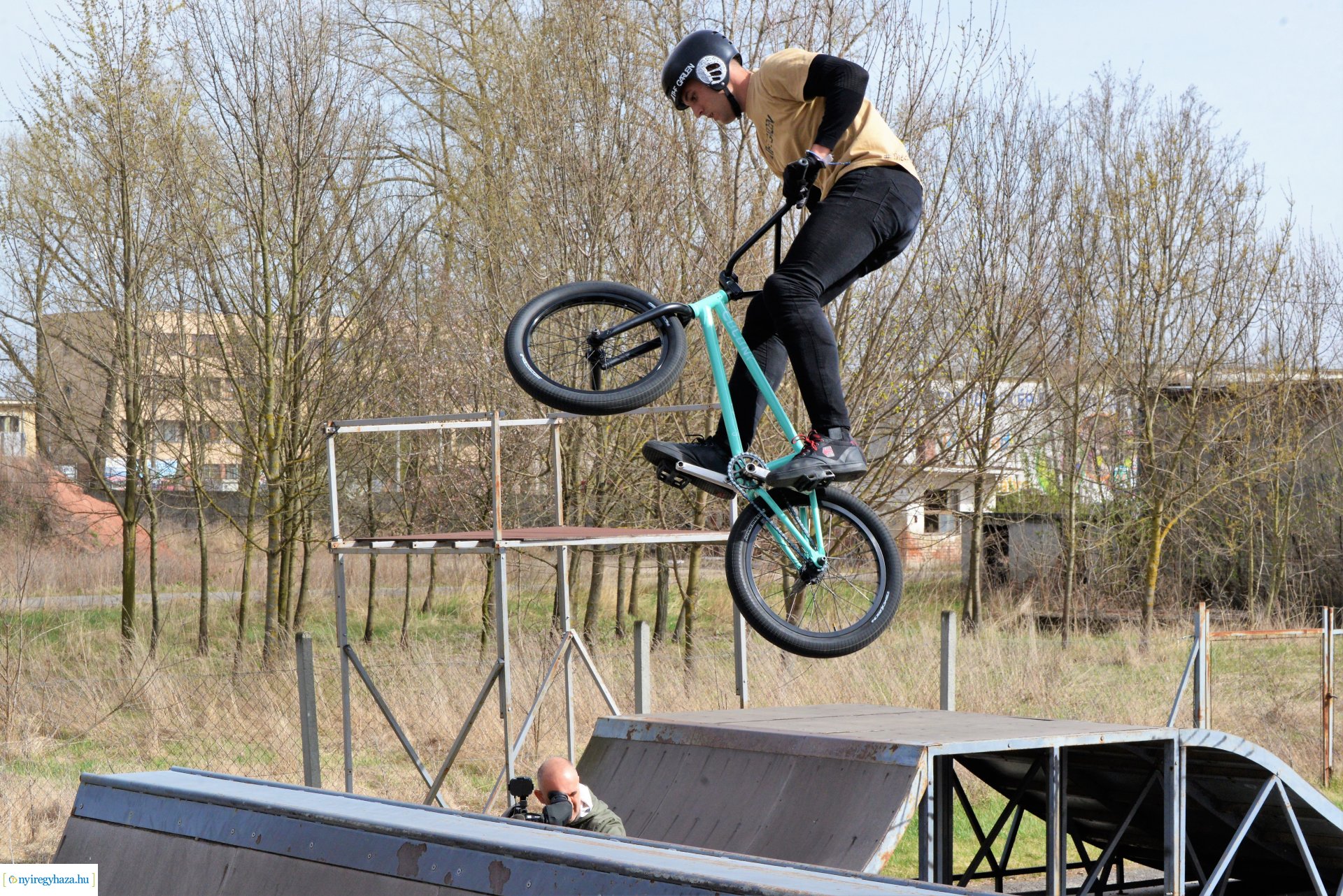 BMX bemutató a Kertvárosban