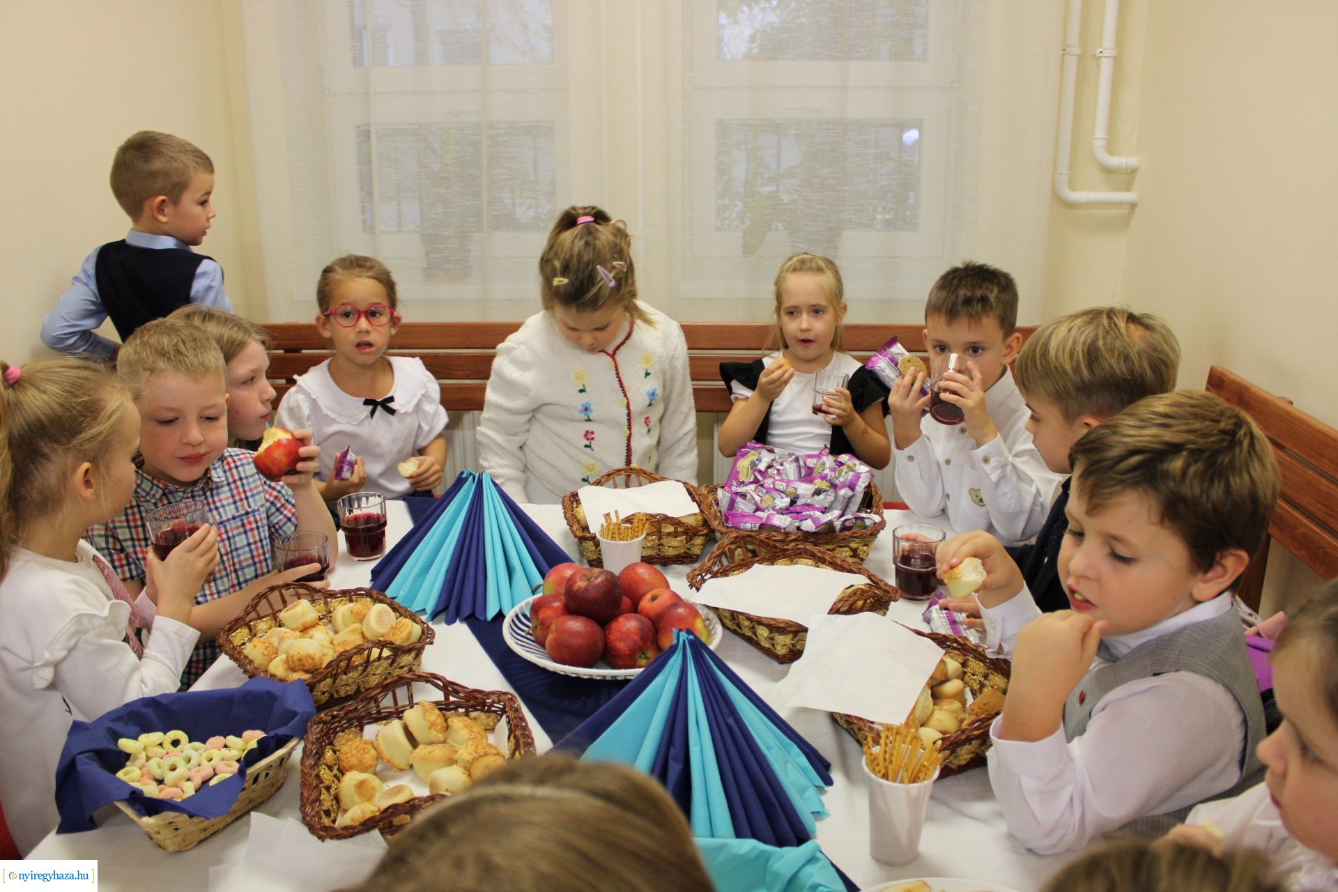 Bodzanéne Versmondó Verseny és Rajzpályázat 