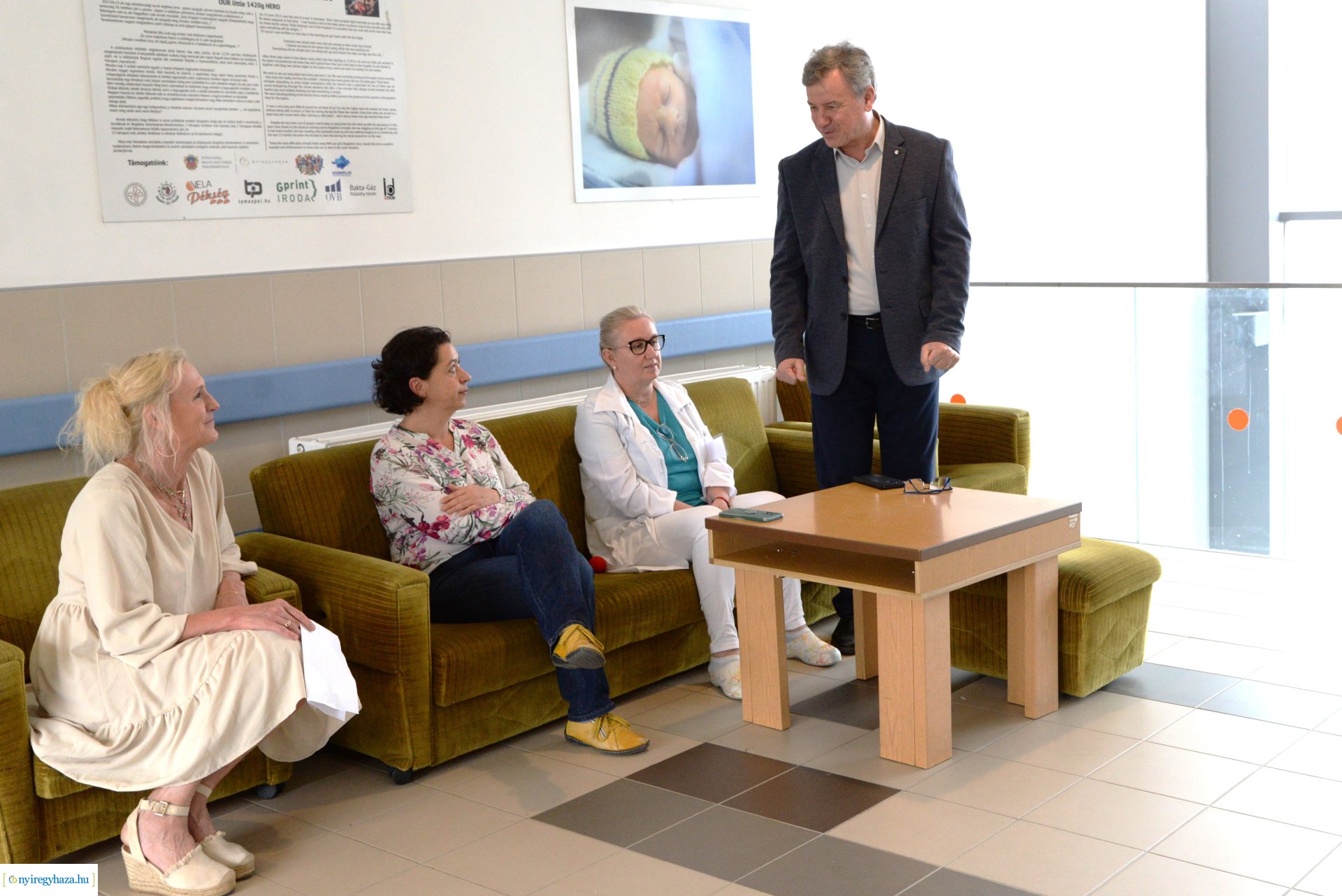 Bohócdoktori vizit a Nyíregyházi Jósa András Tagkórházban