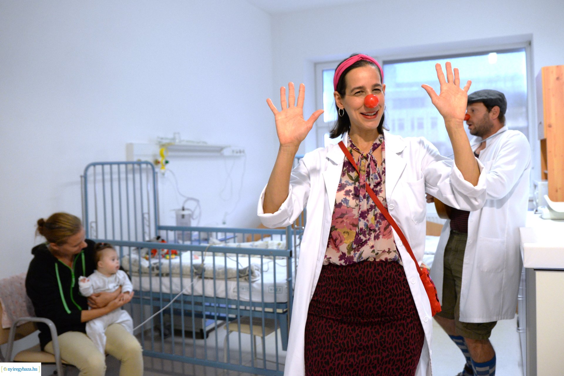 Bohócdoktori vizit a Nyíregyházi Jósa András Tagkórházban