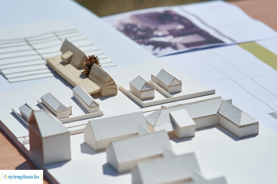 Bölcsőde épül Nyírszőlősön - sajtótájékoztató