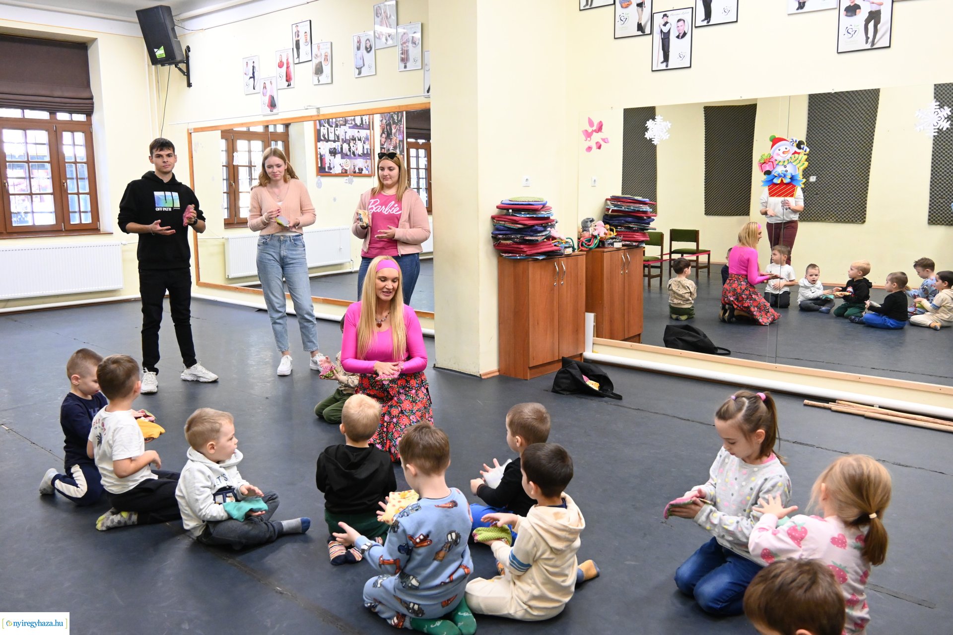 Boldogóra a Kölyökvárban