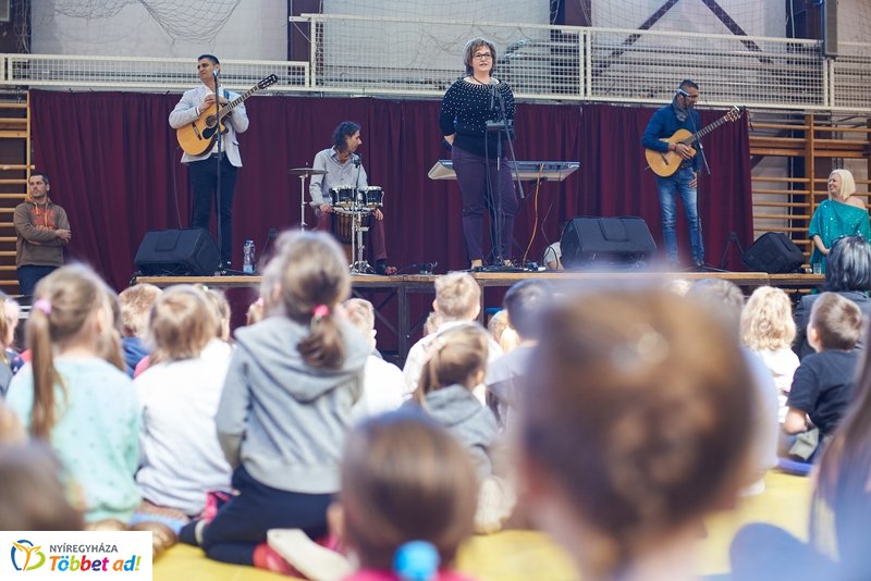 Boldogság nap a Bem iskolában