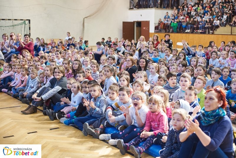 Boldogság nap a Bem iskolában