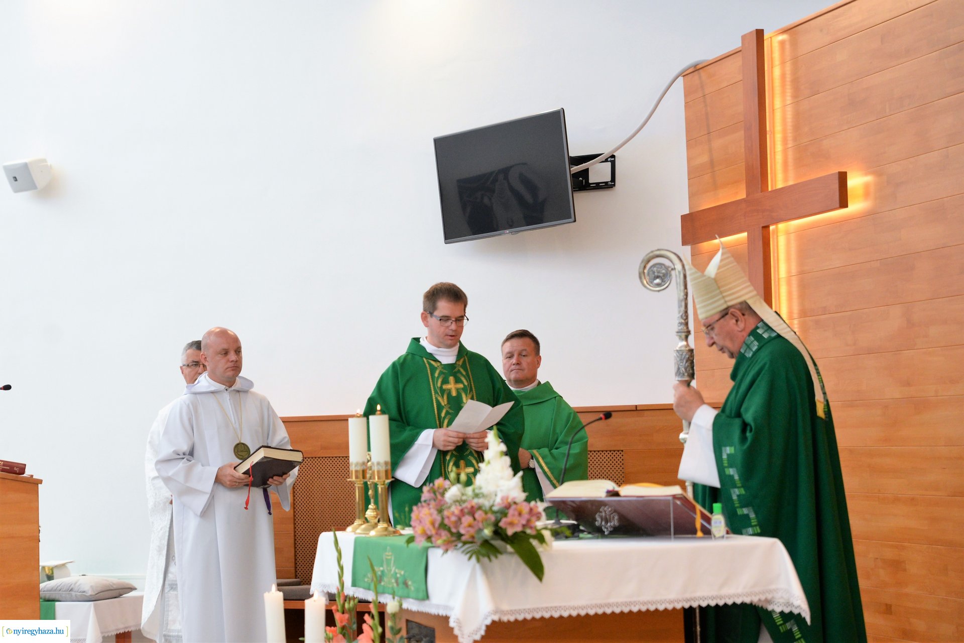Borbányai Szent László Római Katolikus Plébáia - Csordás Gábor plébános beiktatása