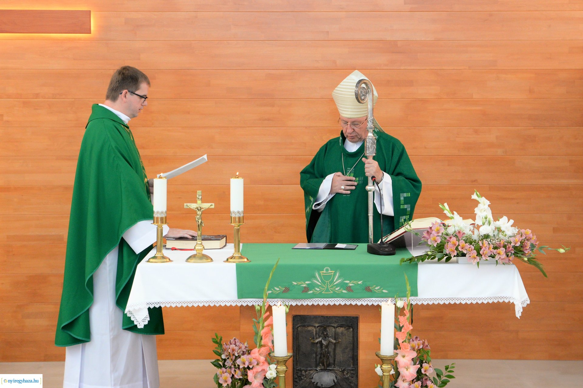 Borbányai Szent László Római Katolikus Plébáia - Csordás Gábor plébános beiktatása