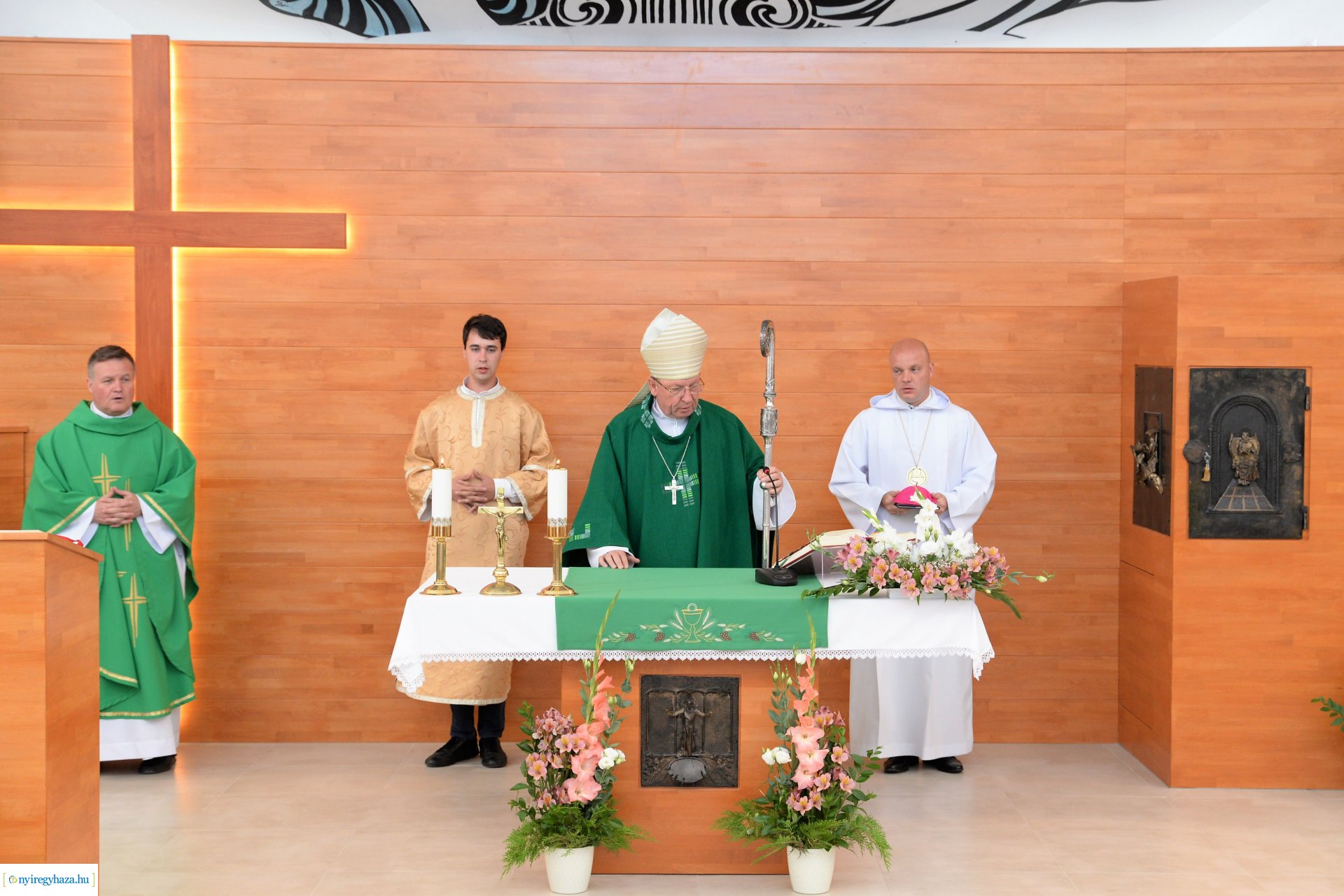 Borbányai Szent László Római Katolikus Plébáia - Csordás Gábor plébános beiktatása