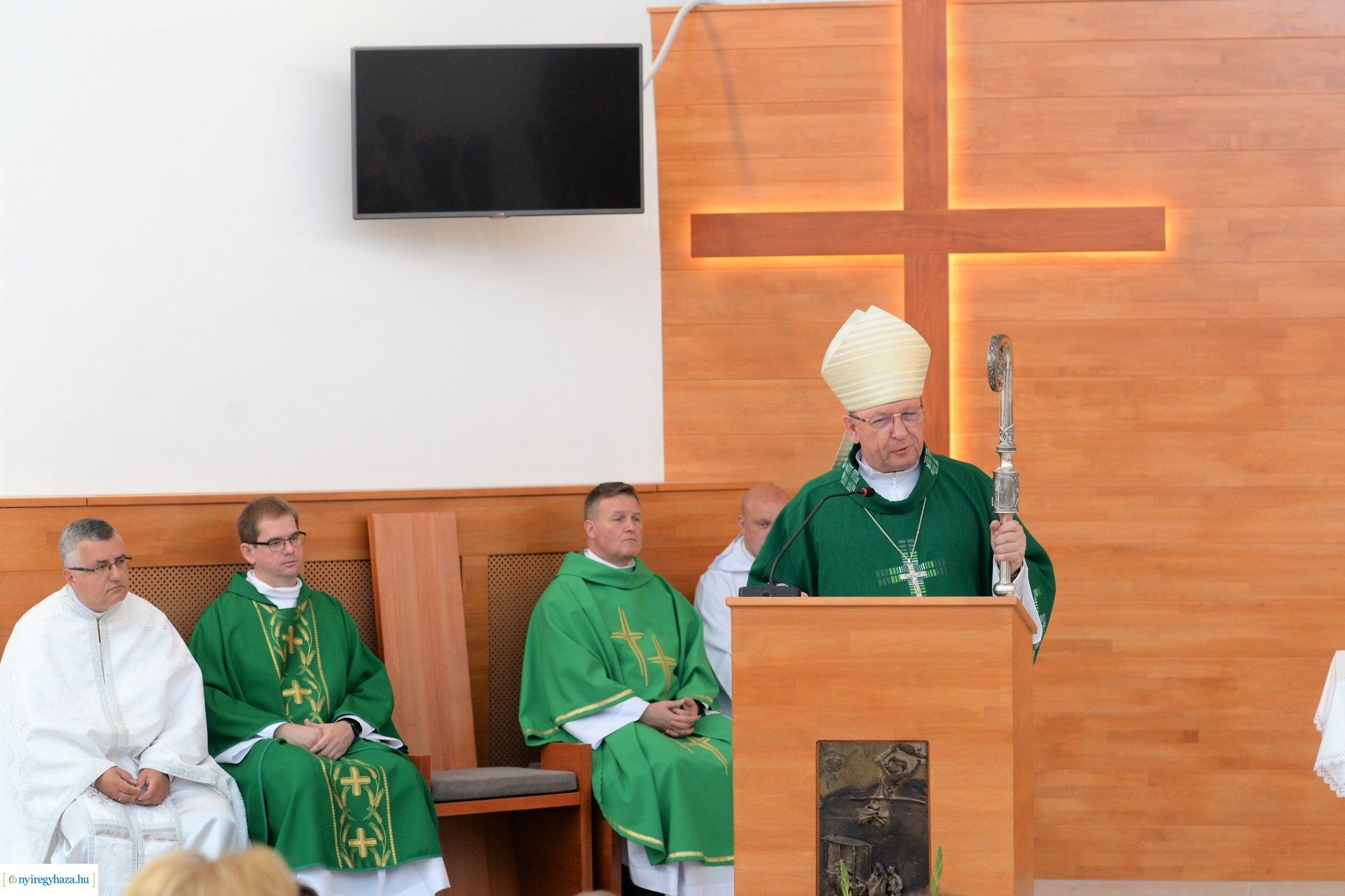 Borbányai Szent László Római Katolikus Plébáia - Csordás Gábor plébános beiktatása