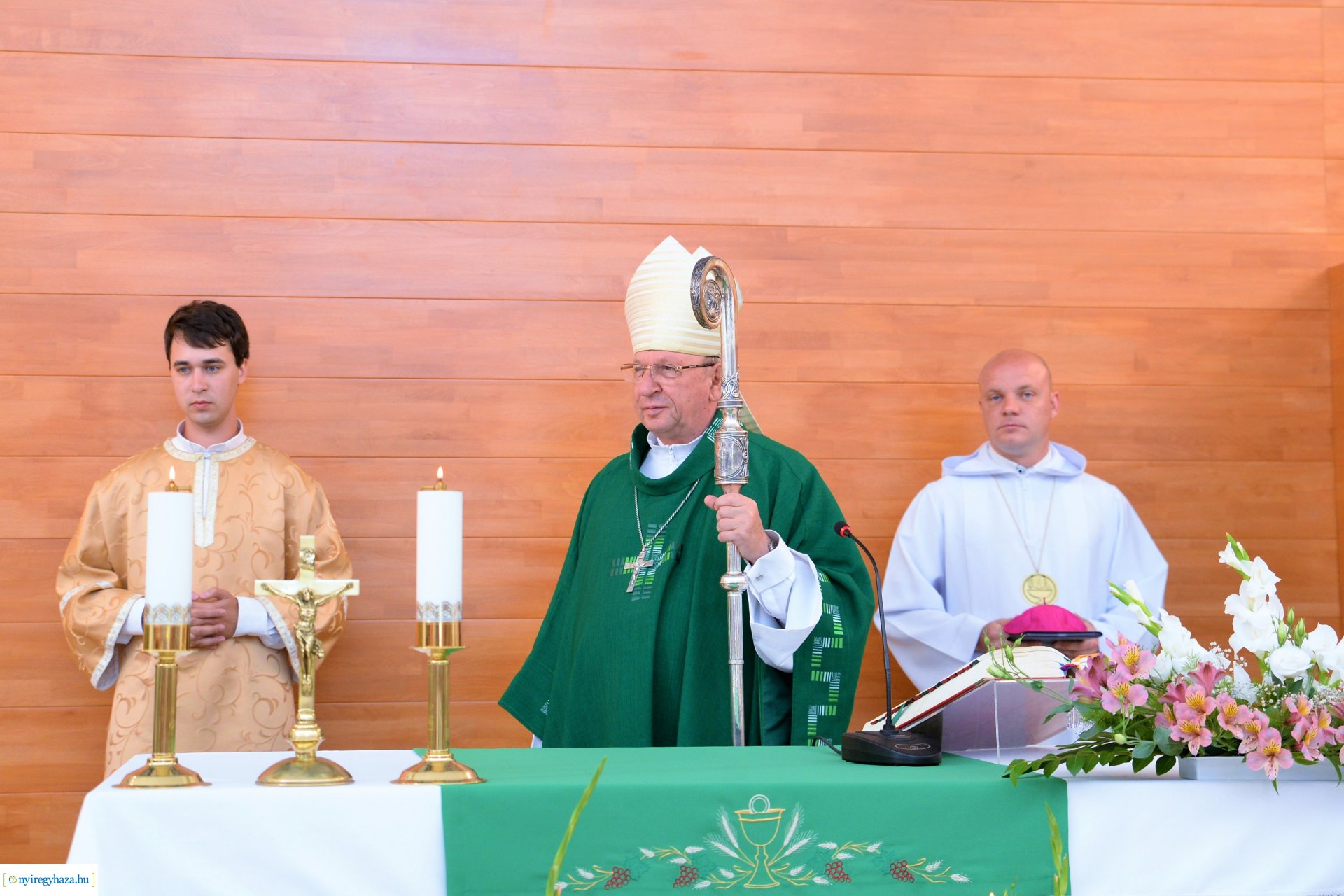 Borbányai Szent László Római Katolikus Plébáia - Csordás Gábor plébános beiktatása