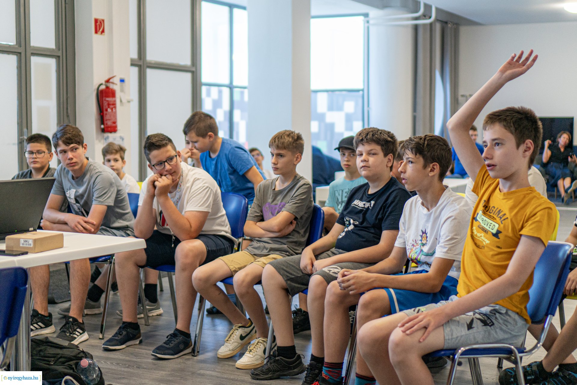 Bordeaux-i RoboCup23 nemzetközi versenyre készülnek a nyíregyházi fiatalok.