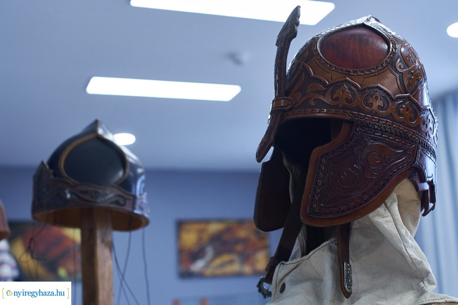 Bőrműves kiállítás a Kállay Házban