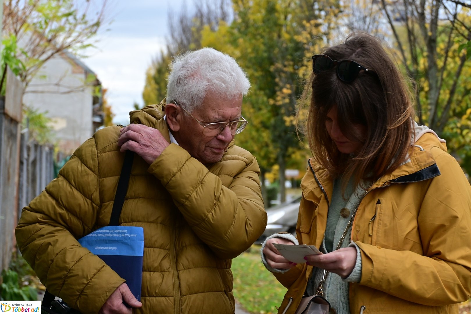 Botlatókövek az Egyház és Rákóczi utcán 2025 októberében