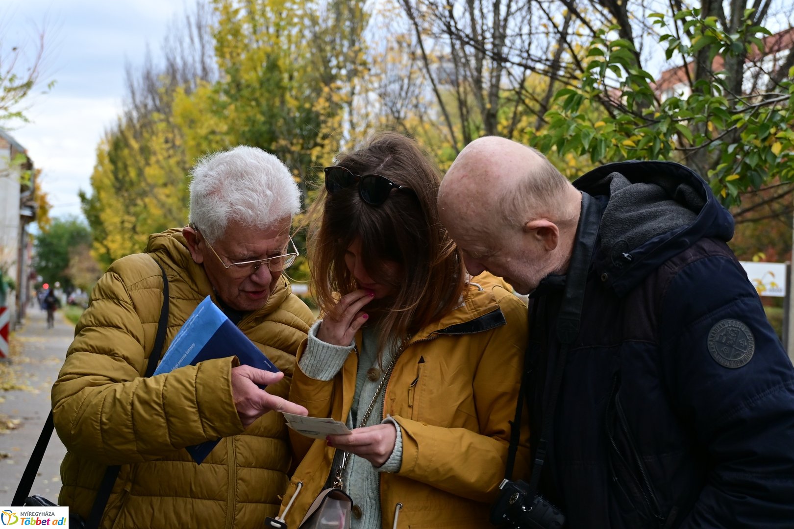 Botlatókövek az Egyház és Rákóczi utcán 2025 októberében
